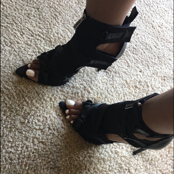 Discovery - Picture 5 of 6